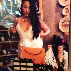 Meet your Posher, Amanda